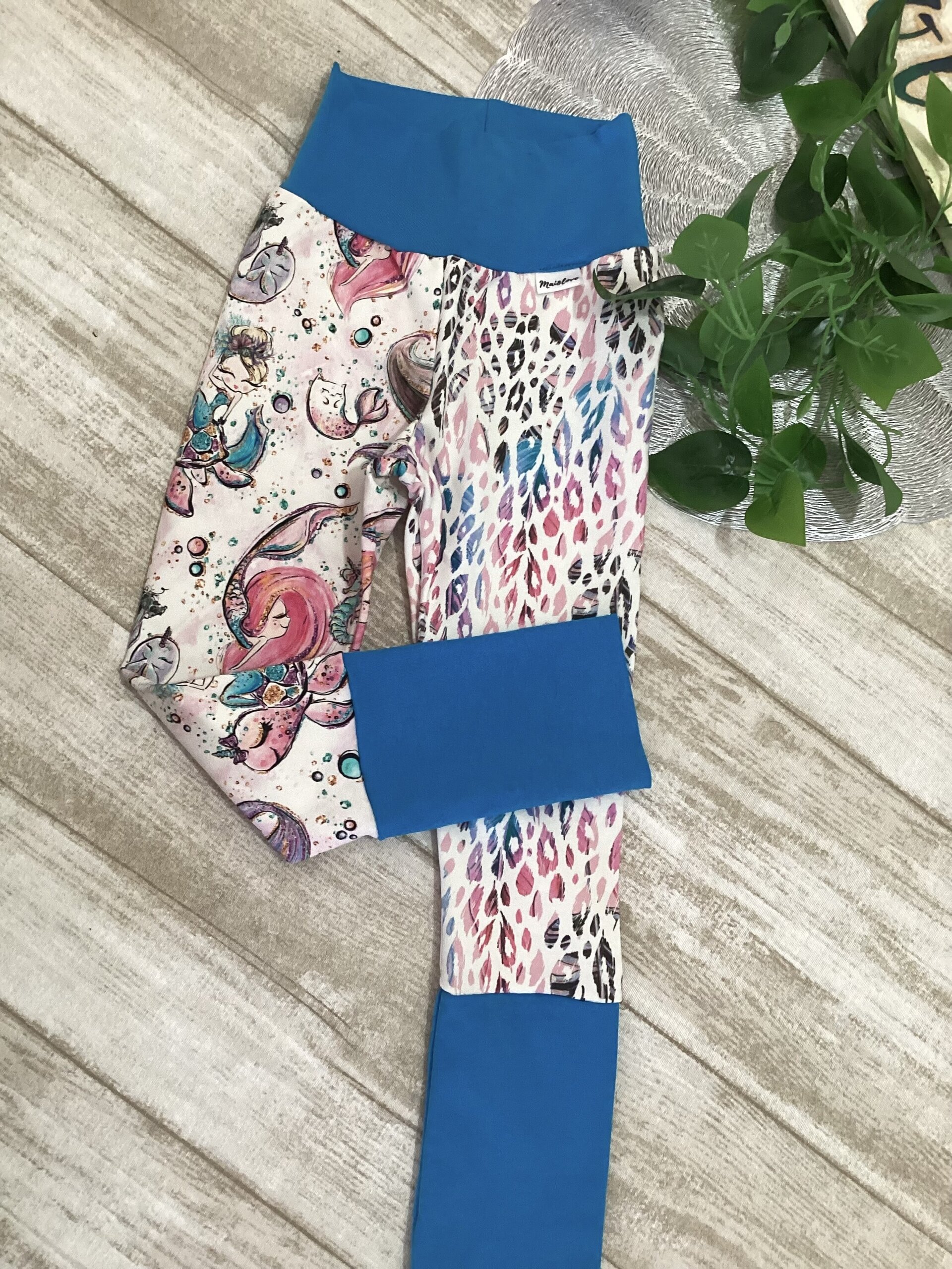 Conjunto evolutivo 1/3 años. Sirenas y animal print. Rosa. - 2