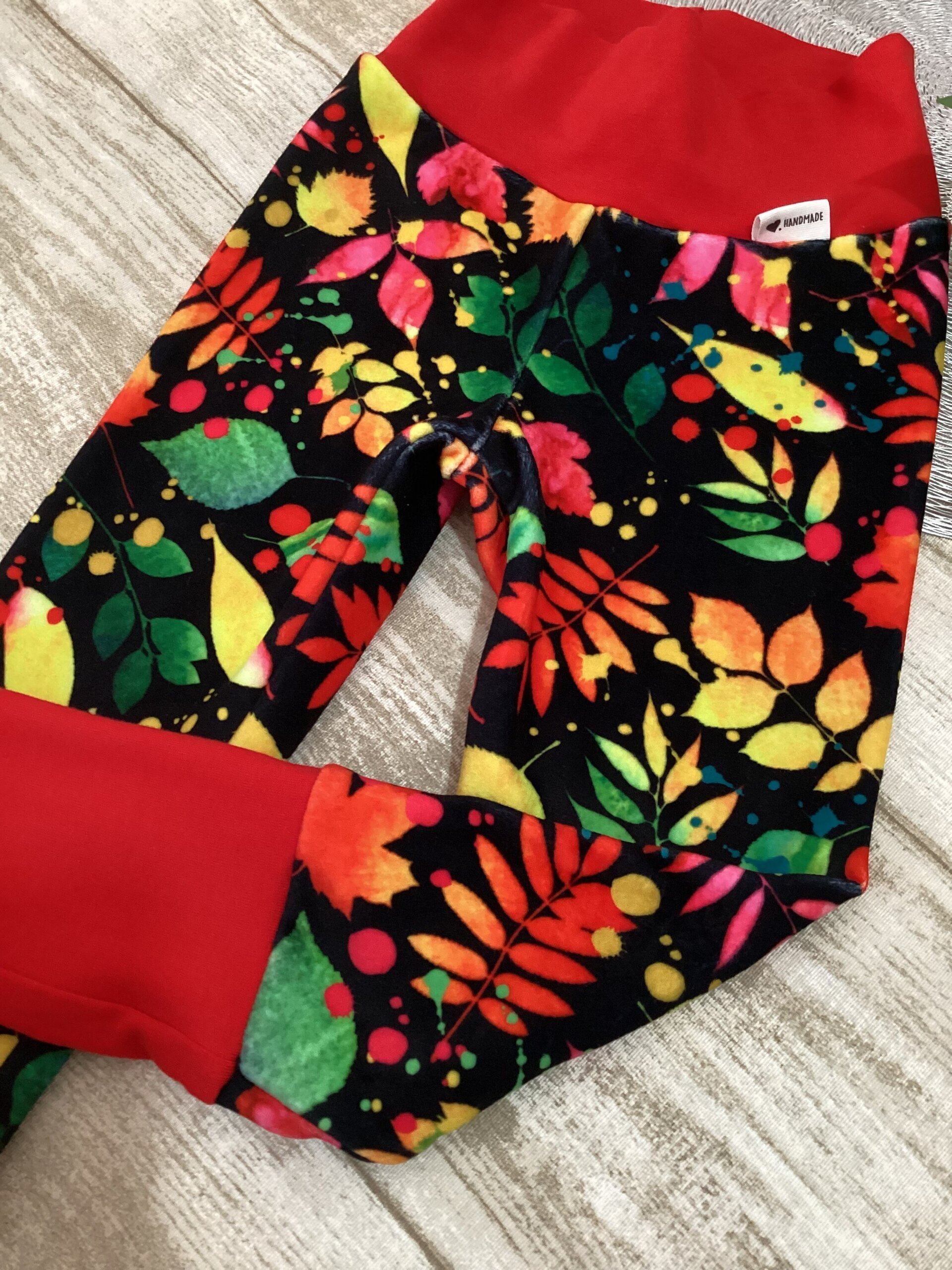 Pantalón leggin fluffiest. 1/3 años. Hojas de otoño. - 2
