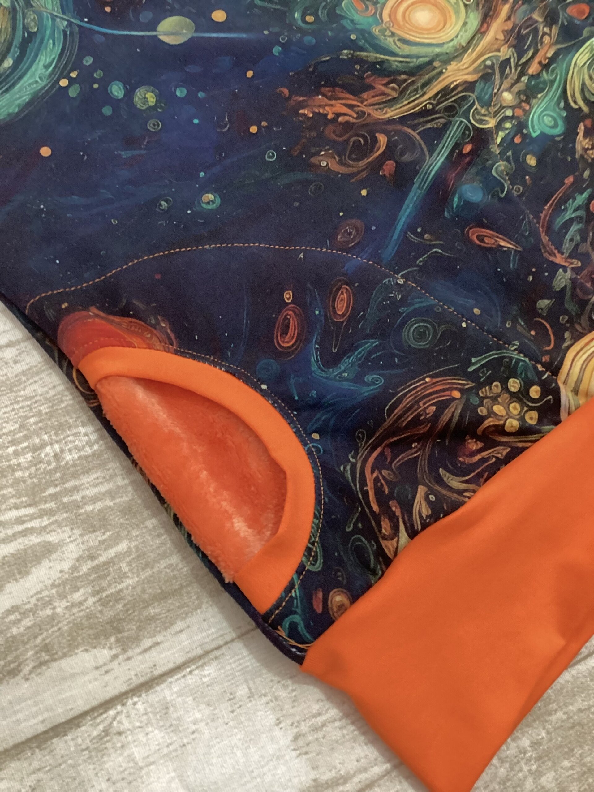 Sudadera 6/9 años. French terry. Universo. Estrellas. Nebulosa - 2