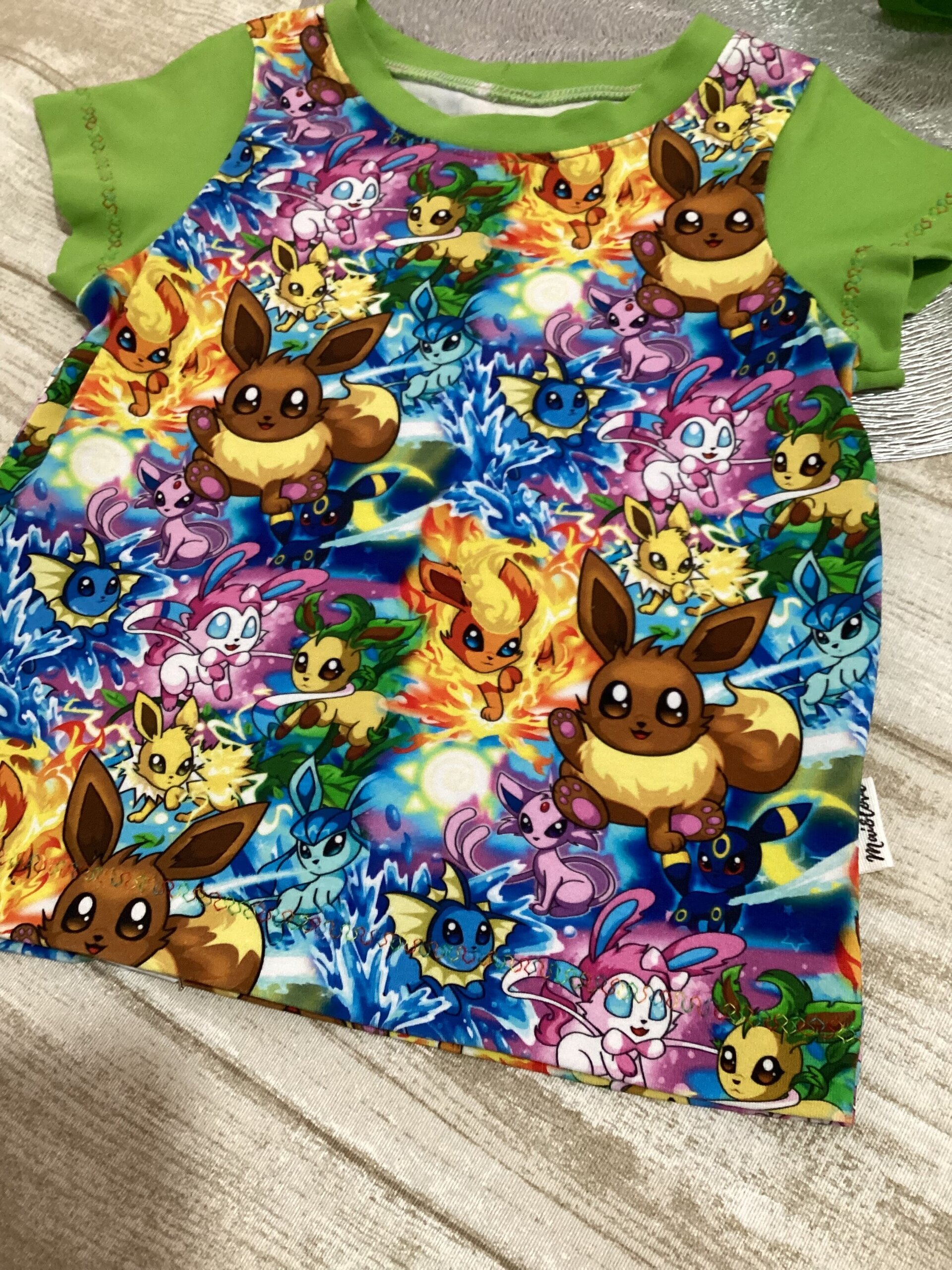 Camiseta manga corta. 1/3 años. Eevee evoluciones. Pokemon.punto - 2